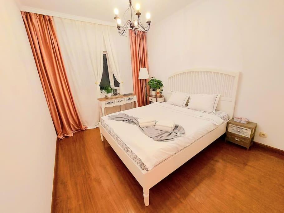 Cosy Boutique 61 Sqm Apartment - Private Parking - Ten Blocks Residence Bükreş Dış mekan fotoğraf