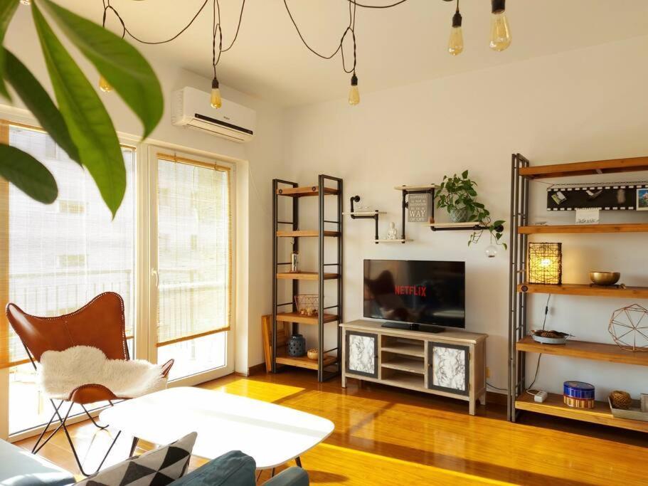 Cosy Boutique 61 Sqm Apartment - Private Parking - Ten Blocks Residence Bükreş Dış mekan fotoğraf
