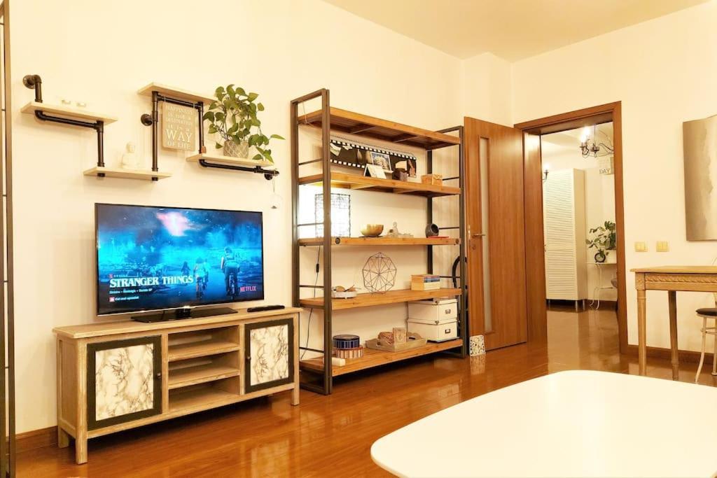 Cosy Boutique 61 Sqm Apartment - Private Parking - Ten Blocks Residence Bükreş Dış mekan fotoğraf
